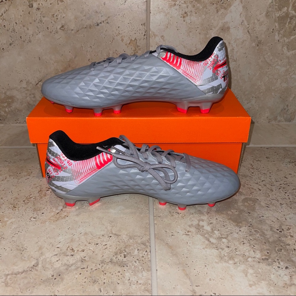 Nike Legend 8 Academy Tiempo Soccer Cleats - Picture 2 of 9